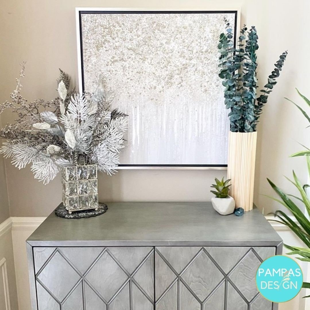 Achieve a Minimalistic Style in your Home with a Touch of Dried Eucalyptus | Pampas Design